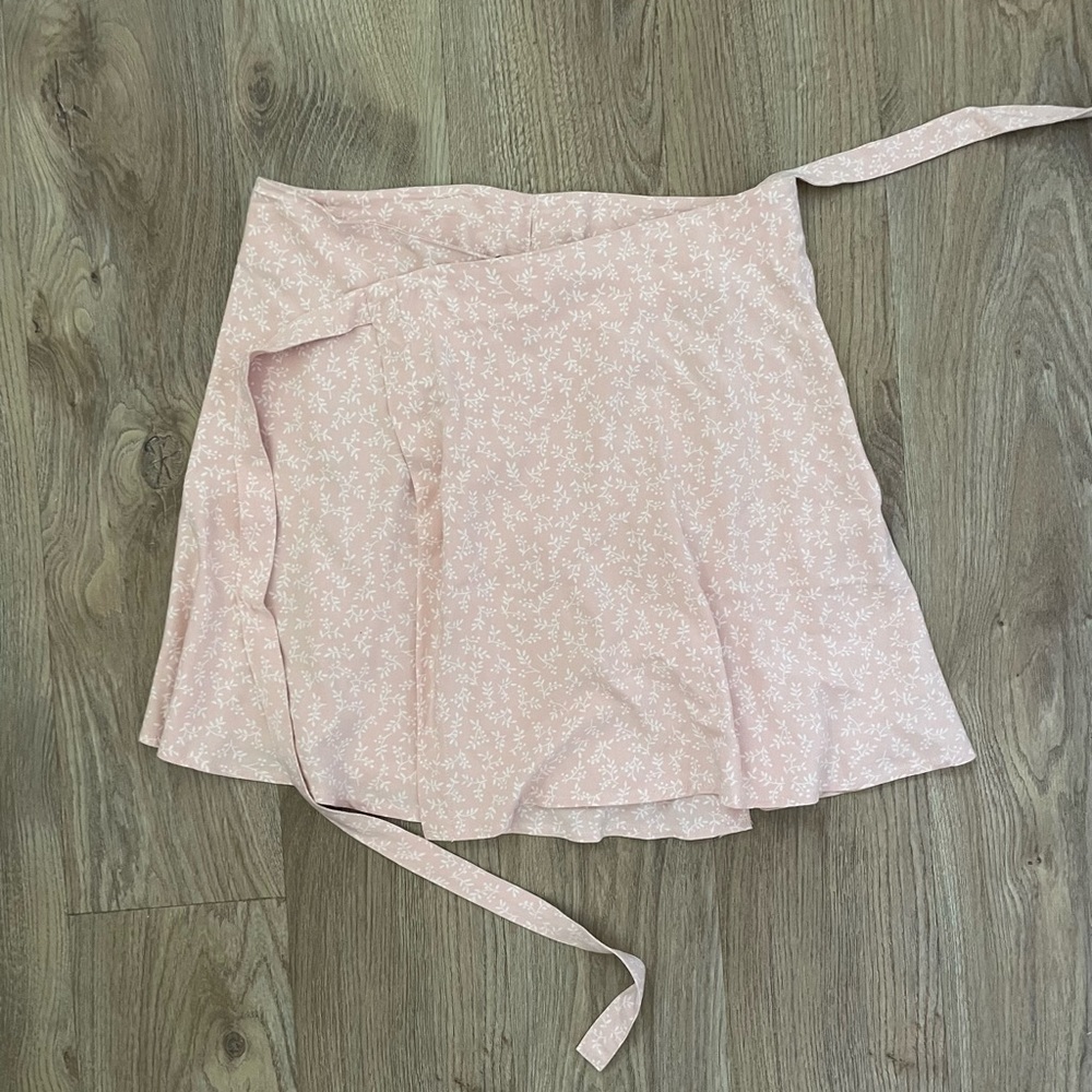 Brandy Melville Pink Floral Skirt
